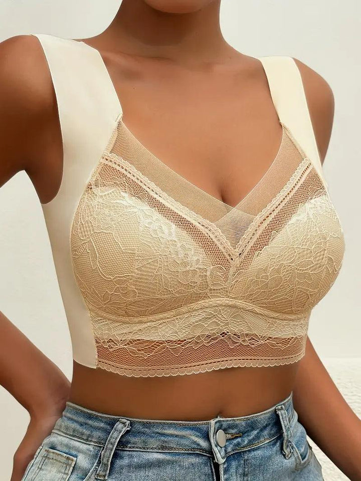 Seamless push-up bralette in lace