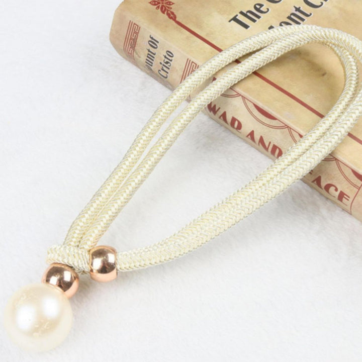 Shiny elegant 2-piece set with mother-of-pearl curtain tape