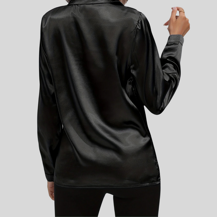 Elegant blouse for women – subtle style
