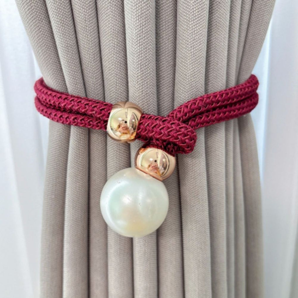 Shiny elegant 2-piece set with mother-of-pearl curtain tape