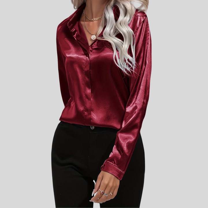 Elegant blouse for women – subtle style