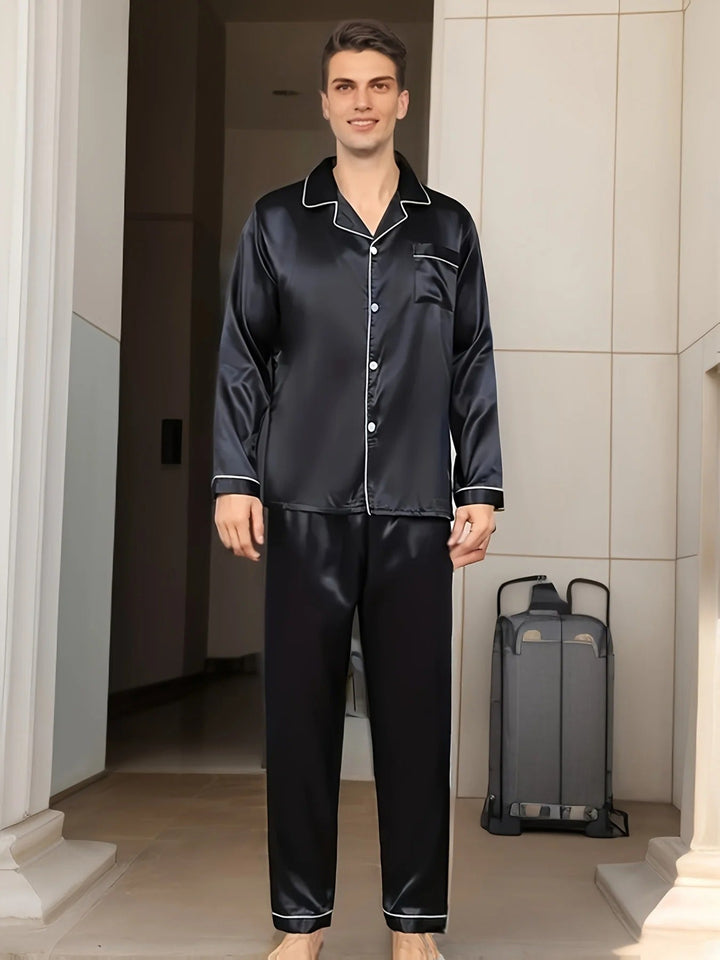 Myk satengpyjamas til herre - Adrian
