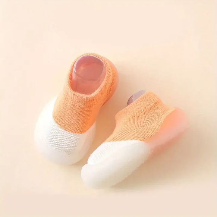 Children's shoes in barefoot fabric with flexible sole