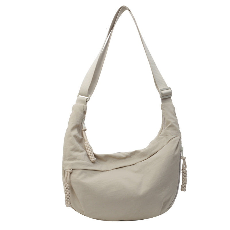 Kvinners Crescent Crossbody Veske