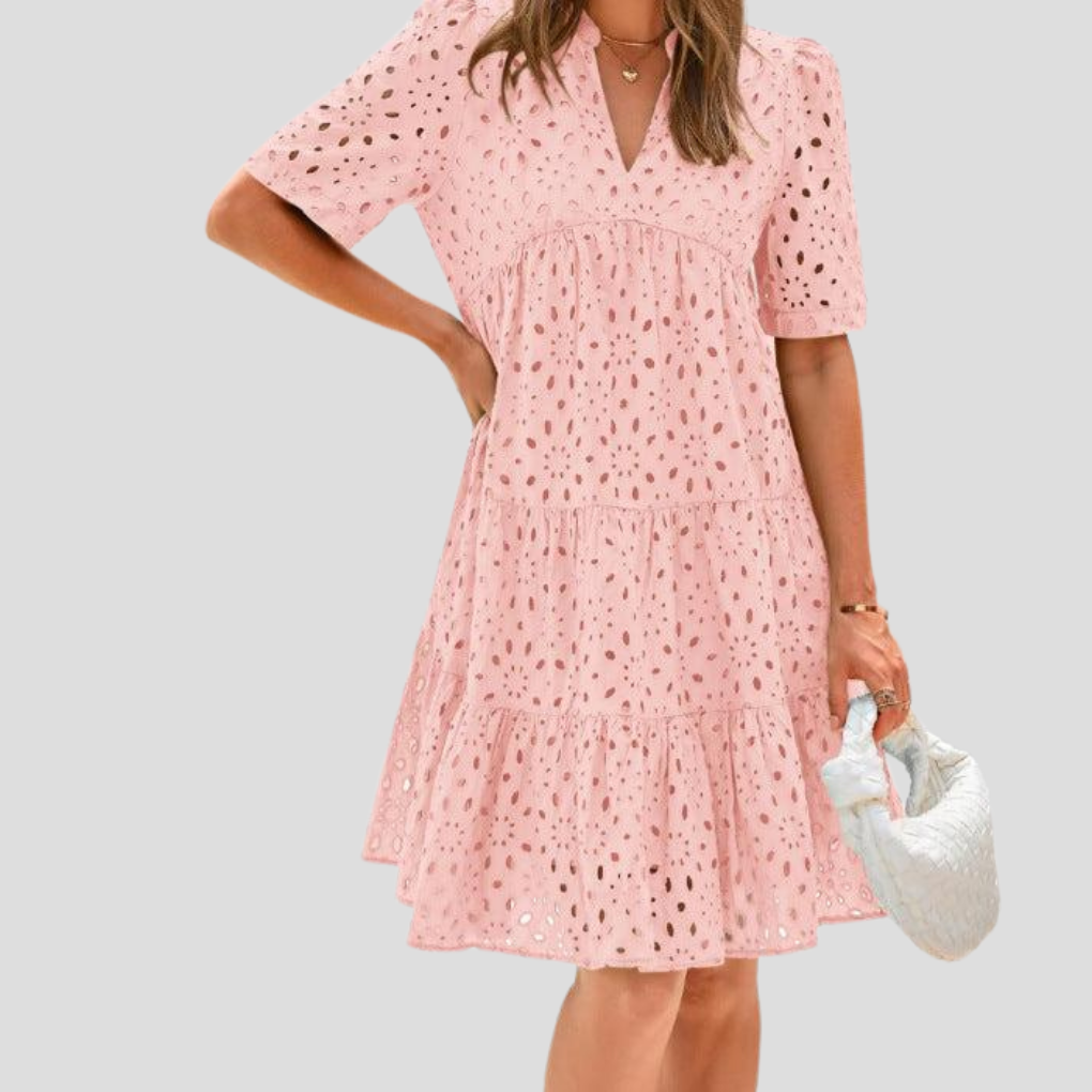 Heklet sommerkjole for kvinner