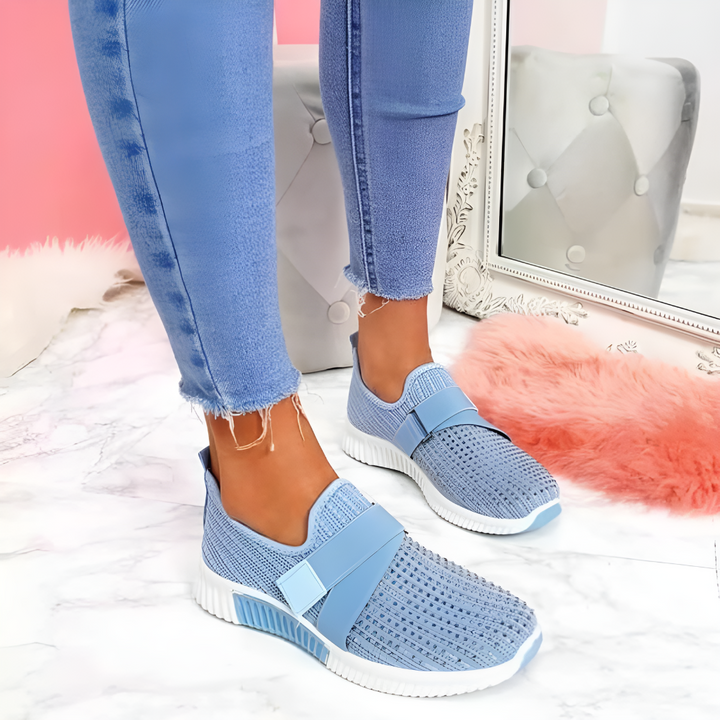 Customizable T-strap casual flats