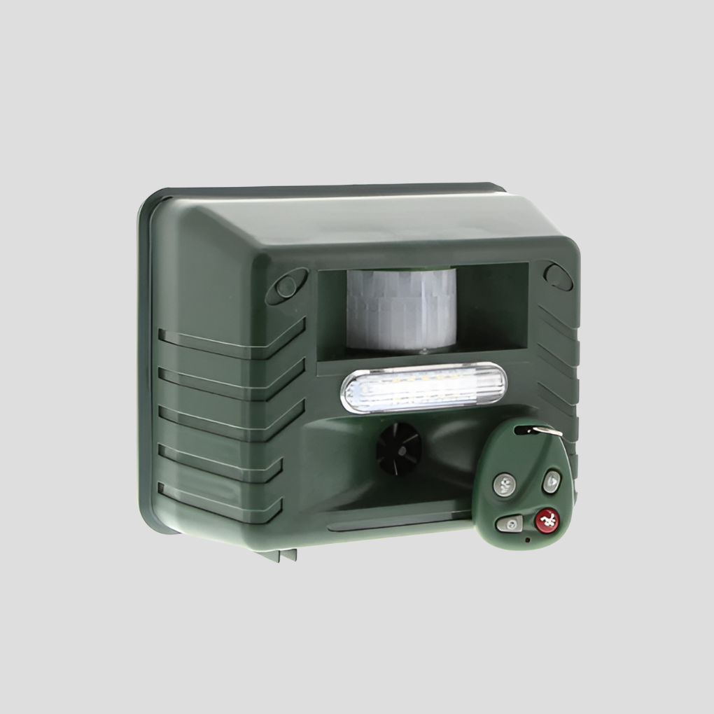 Woodpecker ultrasonic repeller for effective bird control