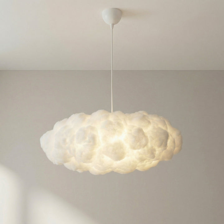 Skyformet LED-taklampe i PVC og metall