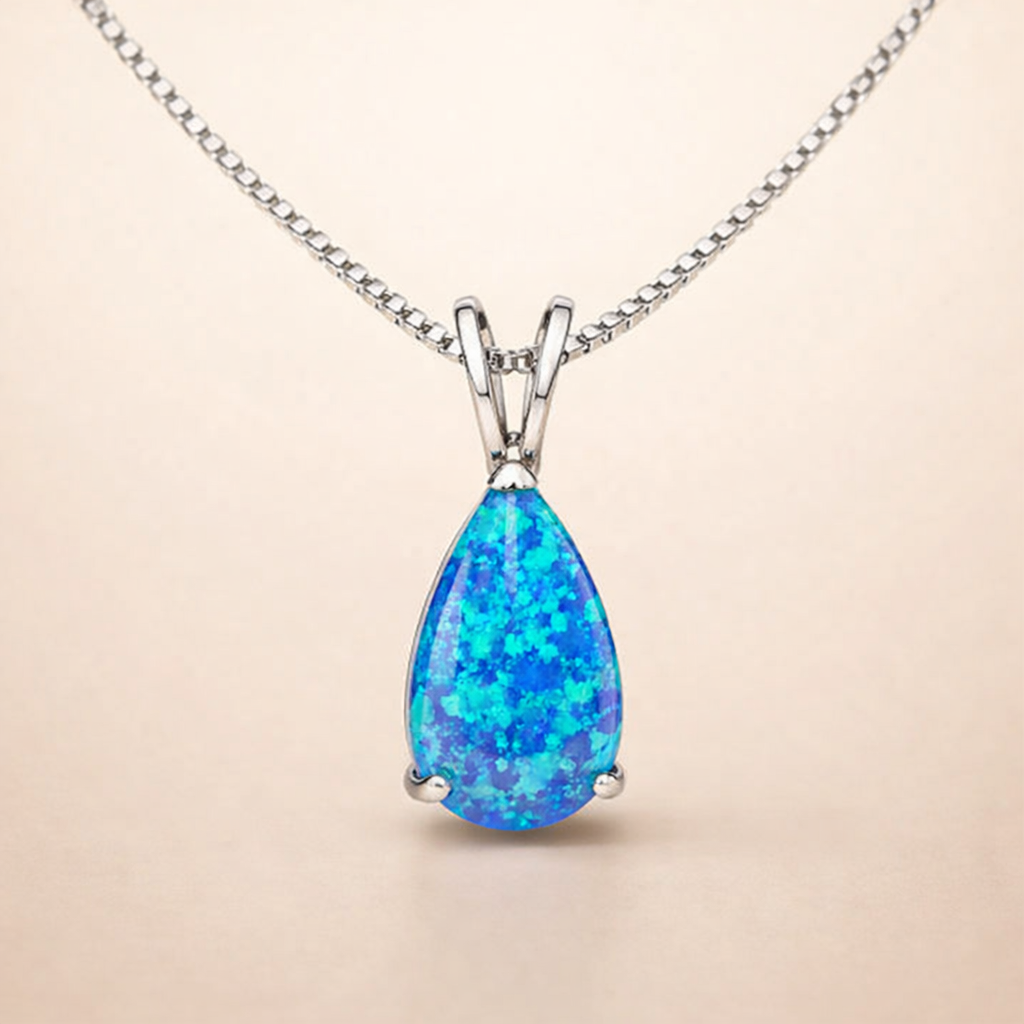 Mykt dråpehalskjede i hvitt gull med opalaksent