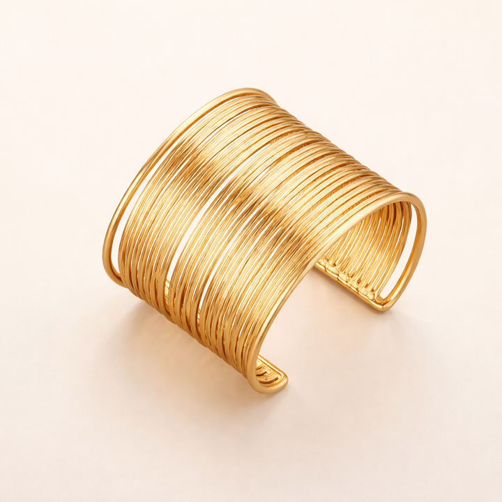 Elegant gullarmbånd med raffinert vintage uttrykk