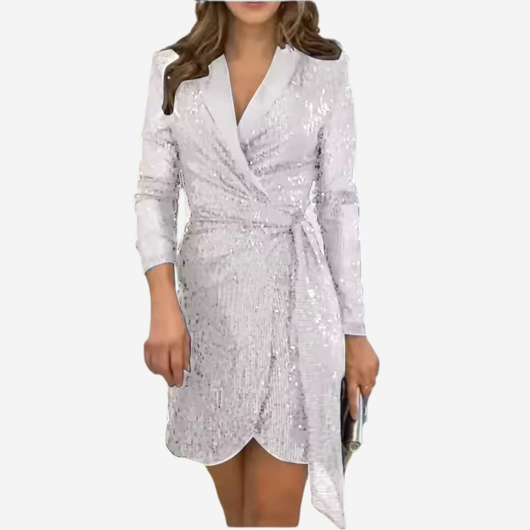 Stylish blazer dress for women
Elegant sophistication with a glamorous touch