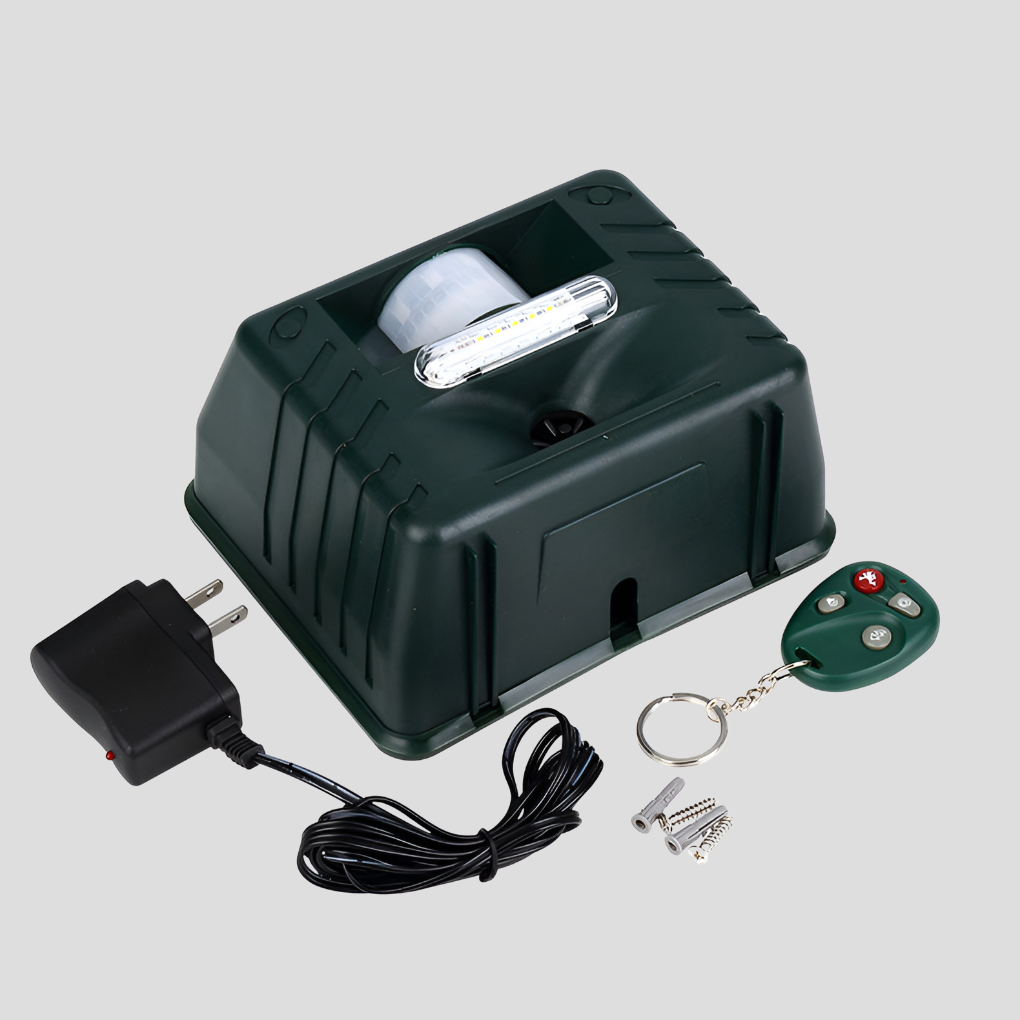 Woodpecker ultrasonic repeller for effective bird control