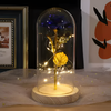 Evig rose med LED-lys i glasskuppel