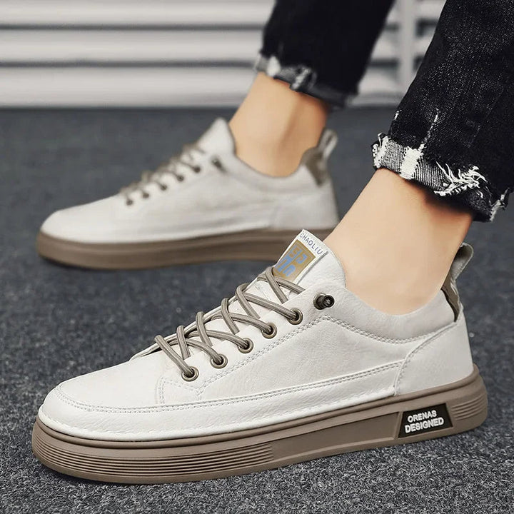 Herresneakers モダンな快適さが日常の多様性に出会う