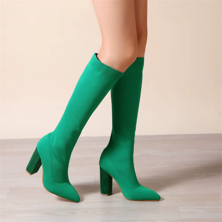 Knee-high stretch boots for women
Effortless elegance with everyday comfort