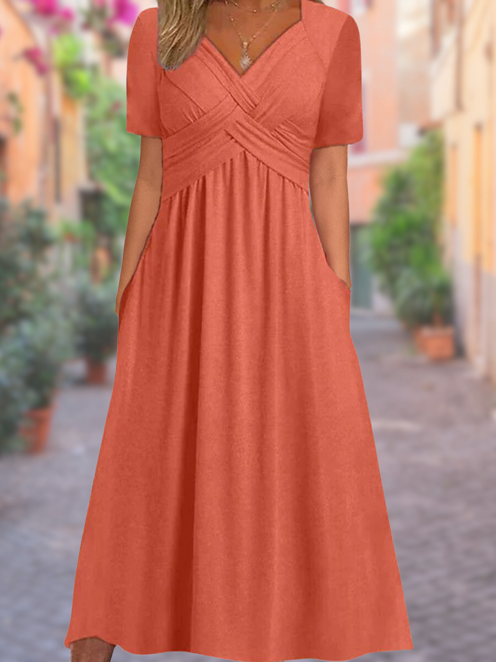 Elegant sommerkjole med V-hals