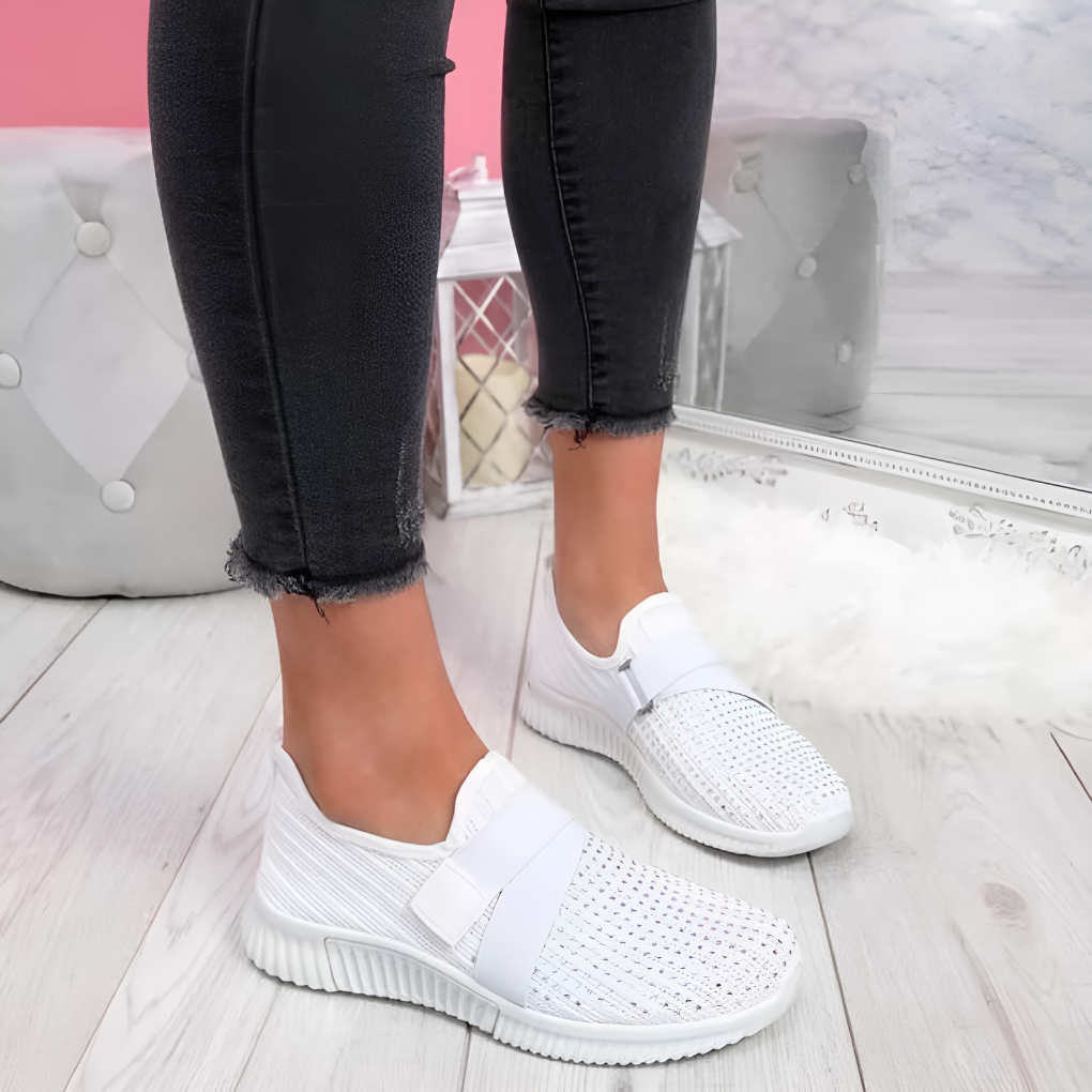 Customizable T-strap casual flats