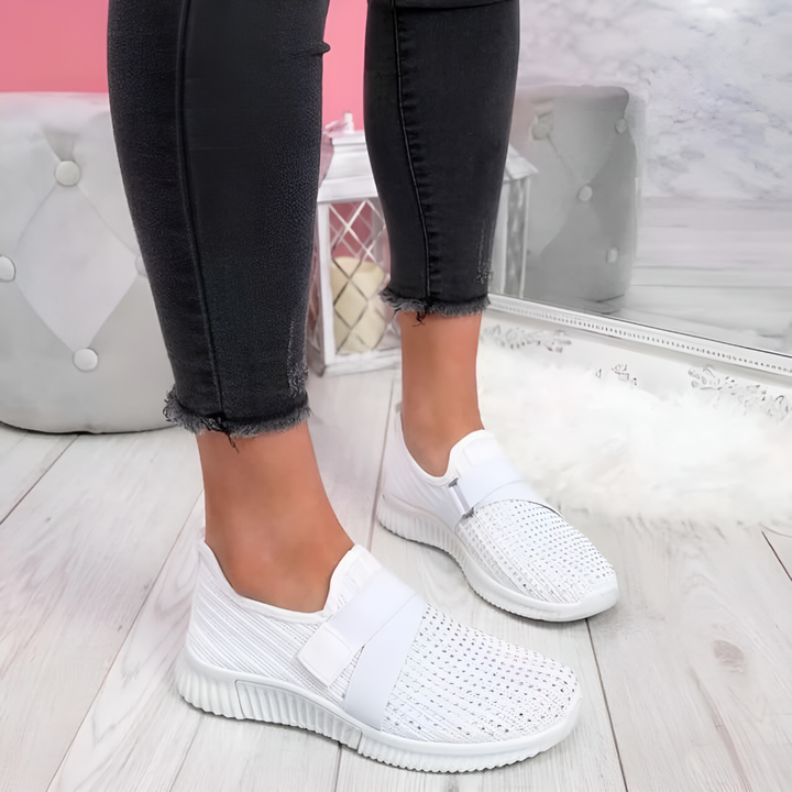 Customizable T-strap casual flats
