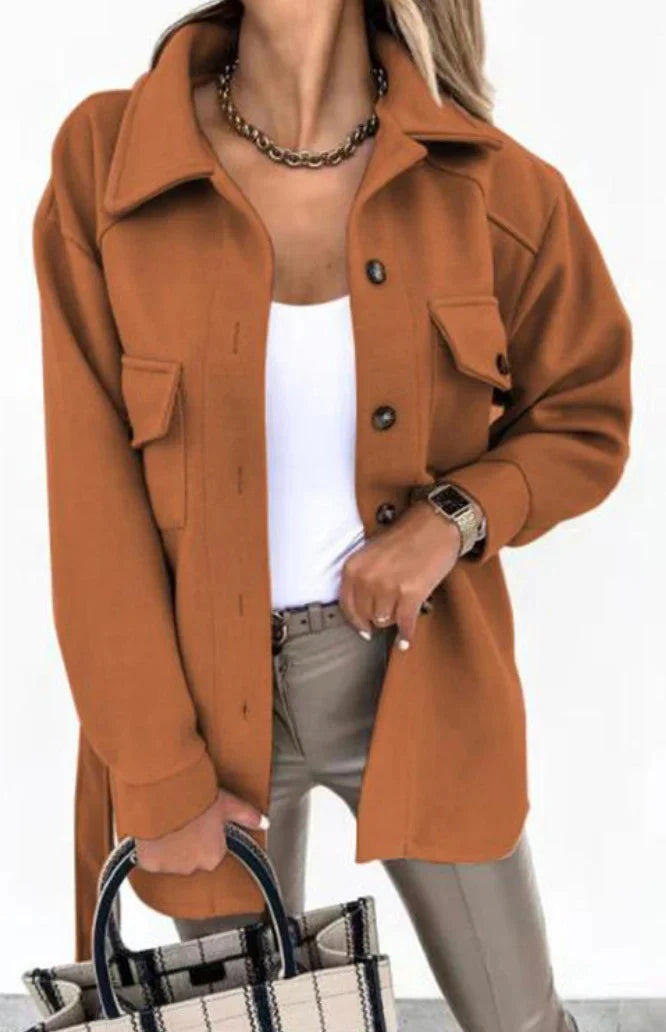 Stilig skinnjakke med elegante detaljer