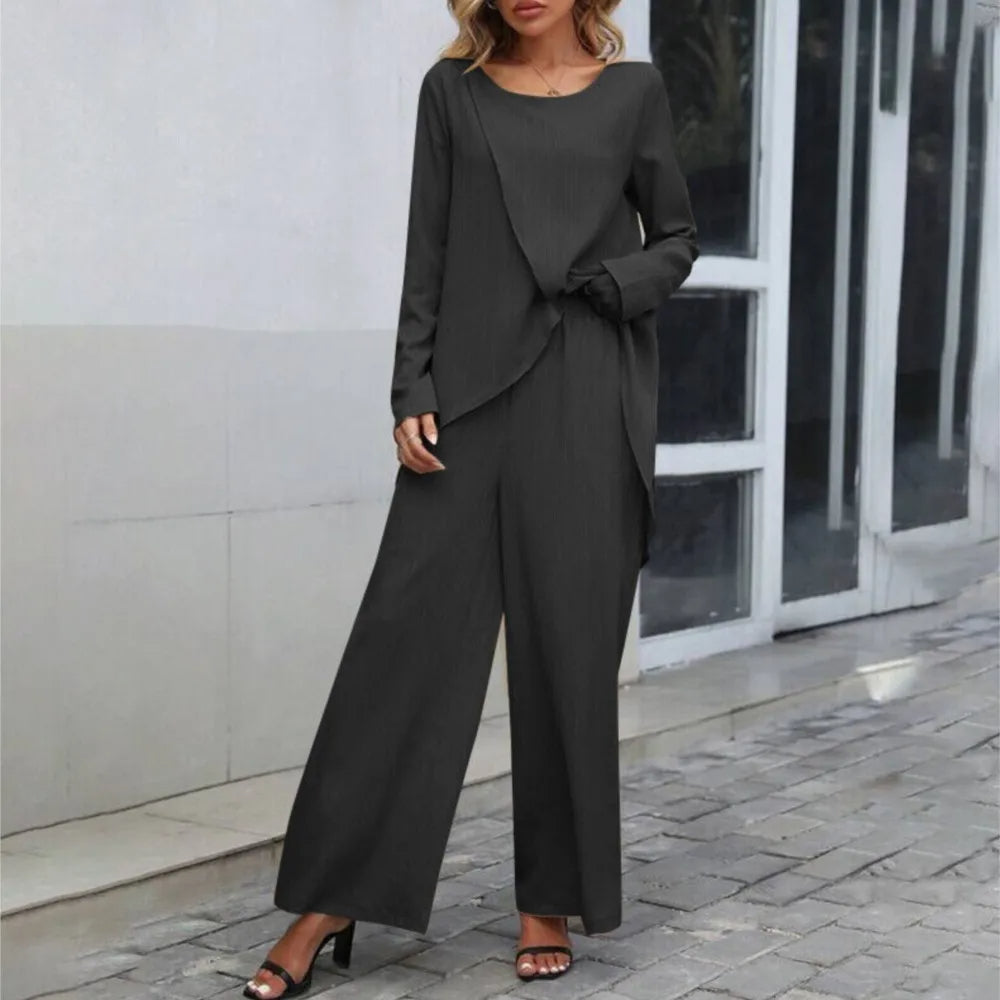Elegant To-Delt Kvinnesett