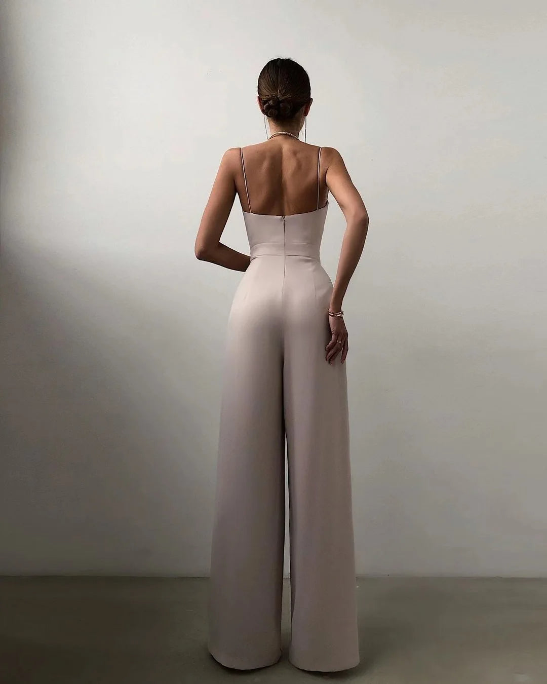 Ermeløs Jumpsuit med Høy Liv og Brede Bukser
