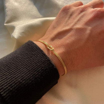 Elva – Minimalistisk Armbånd med Knute
