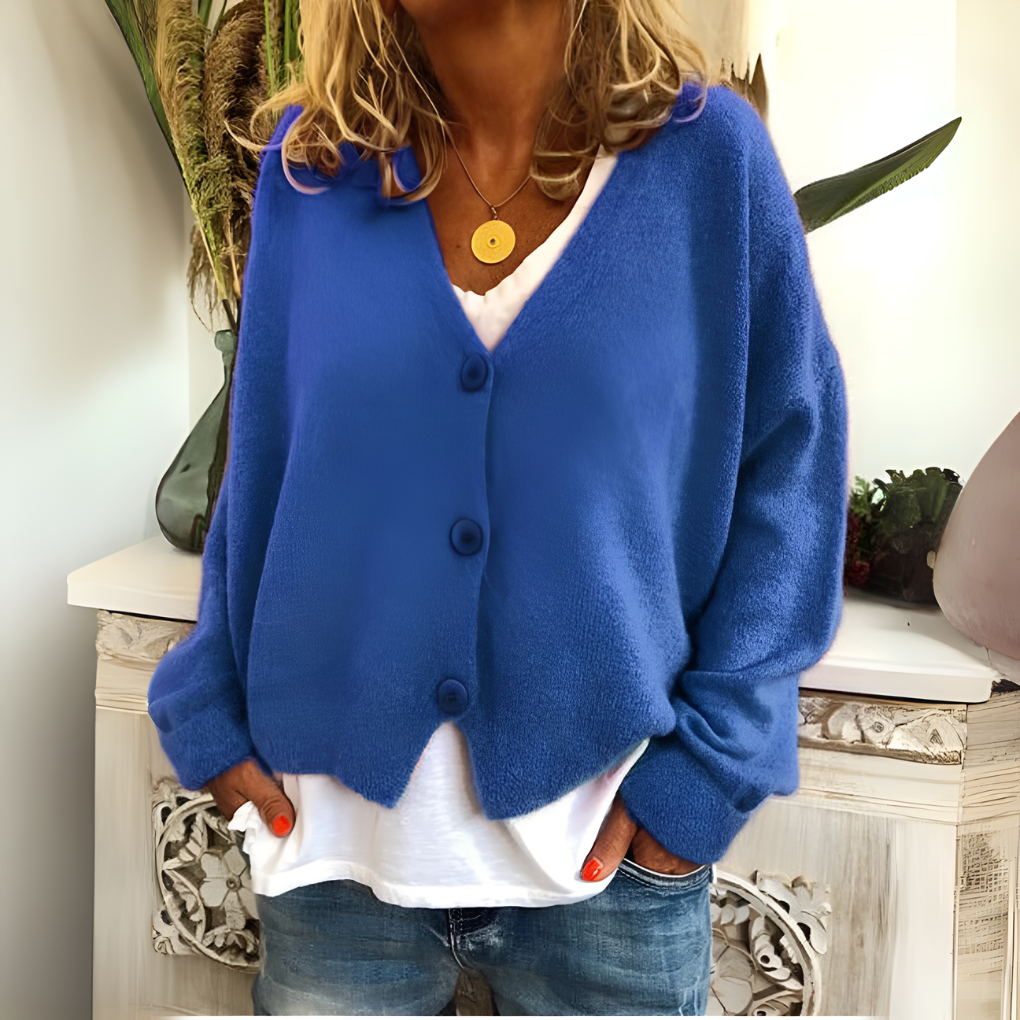 Soft knitted cardigan with relaxed fit for women