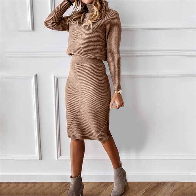 Two-piece set with tight-fitting skirt