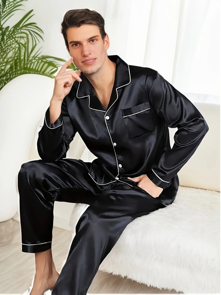 Myk satengpyjamas til herre - Adrian