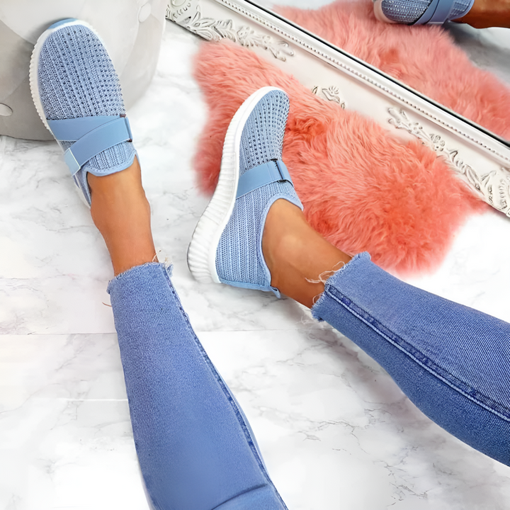 Customizable T-strap casual flats
