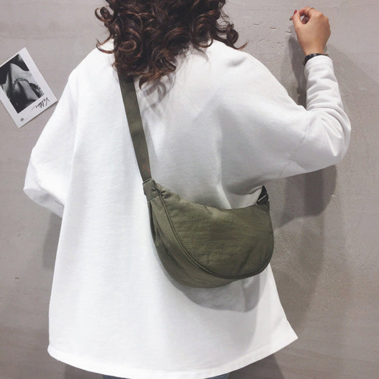 Geräumige Schultertasche aus Nylon für Frauen