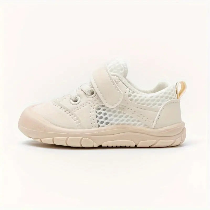 Flexible barefoot baby shoes