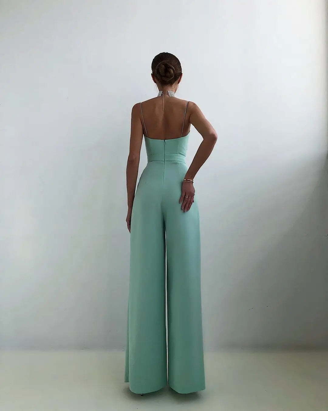 Ermeløs Jumpsuit med Høy Liv og Brede Bukser