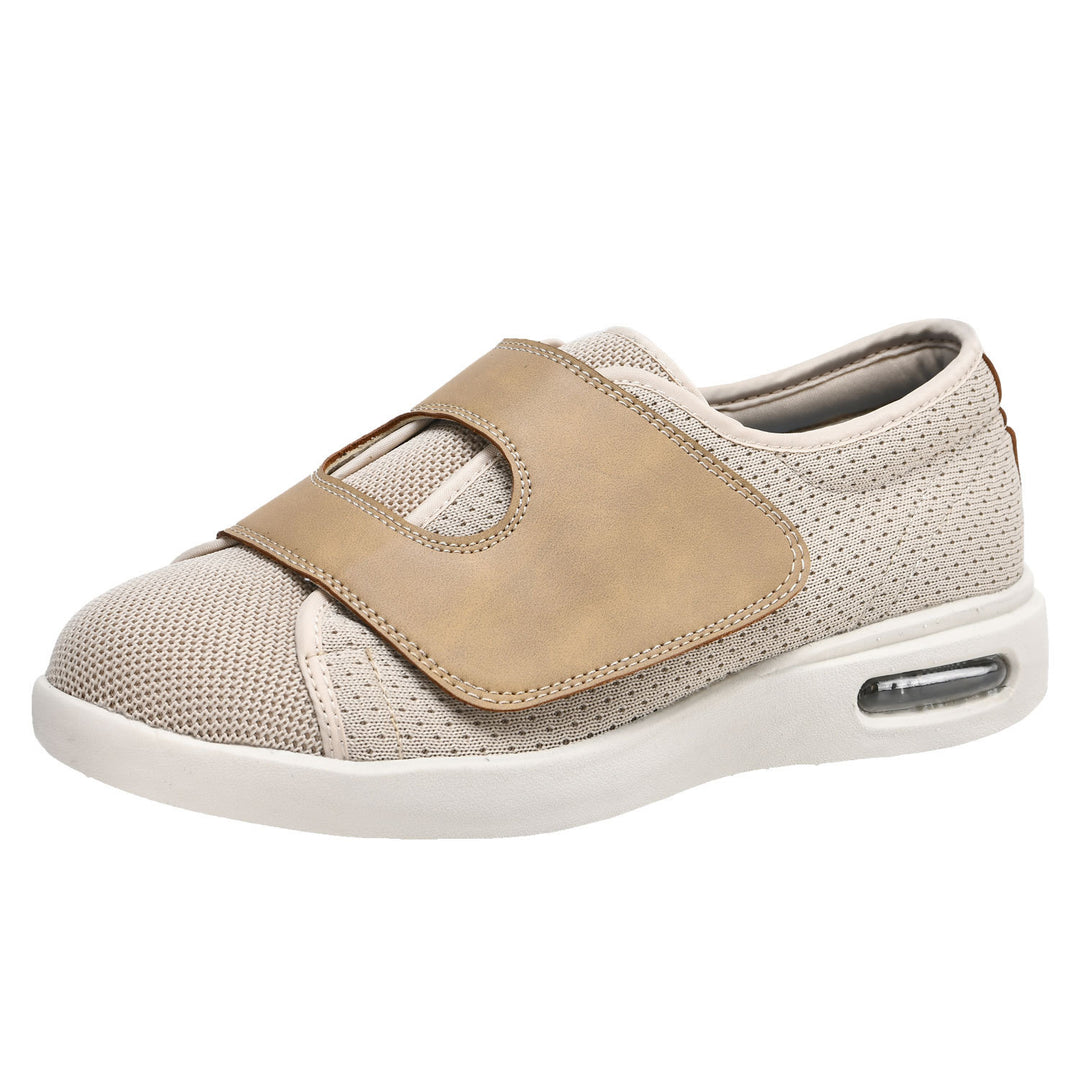 Wide diabetes shoes for swollen feet