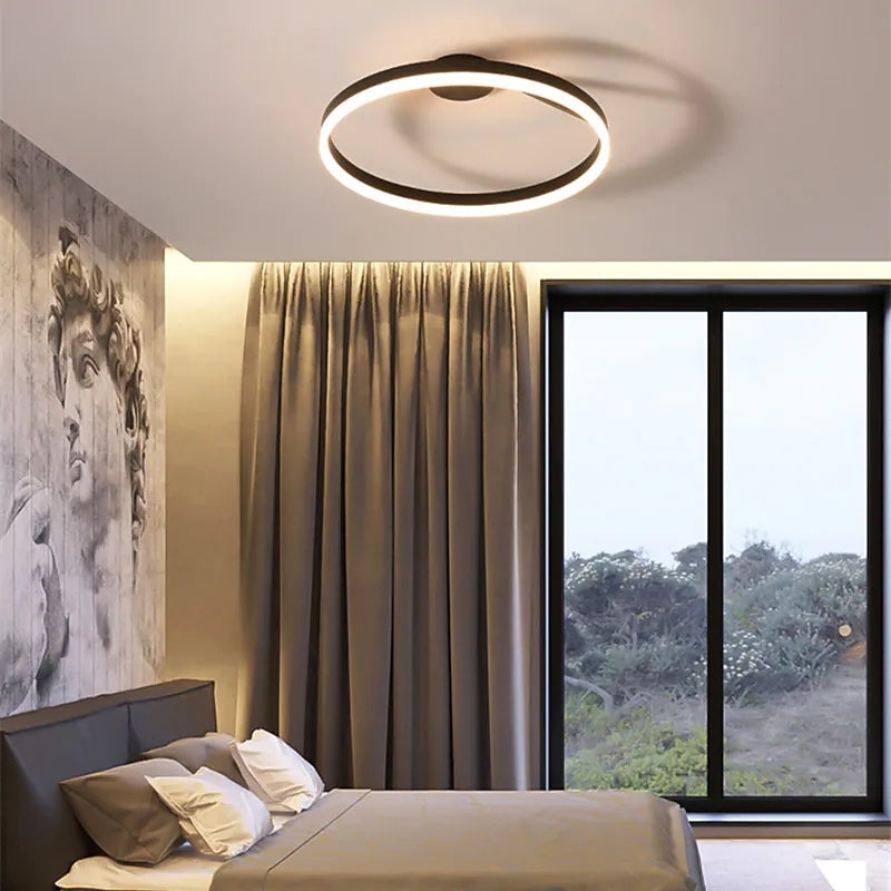 Rund LED-taklampe i metall, dimbar