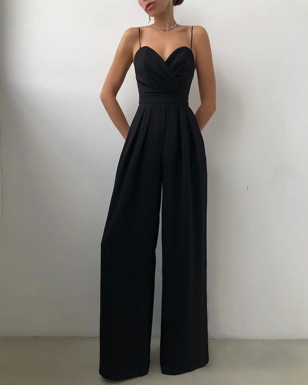 Ermeløs Jumpsuit med Høy Liv og Brede Bukser