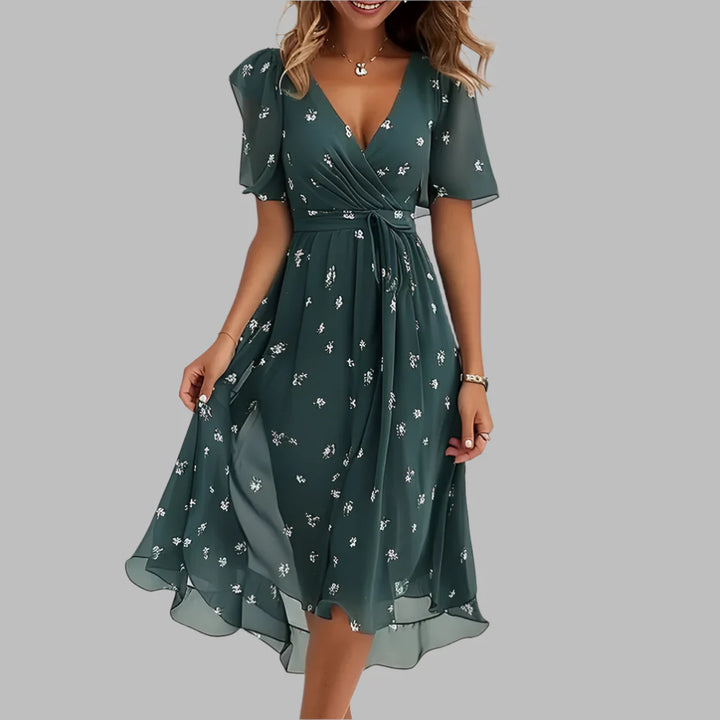 Stylish midi dress with floral pattern and gathers for women