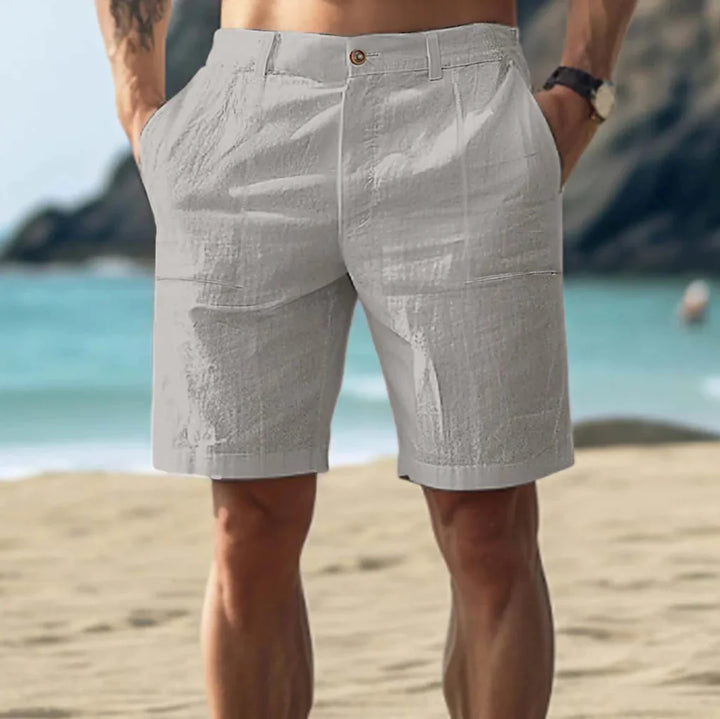 Casual men's shorts in linen