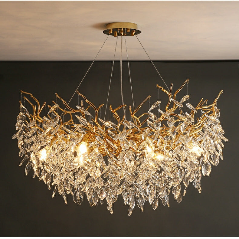 Elegant Grenlysekrone – Moderne Hengelampe i Krystall