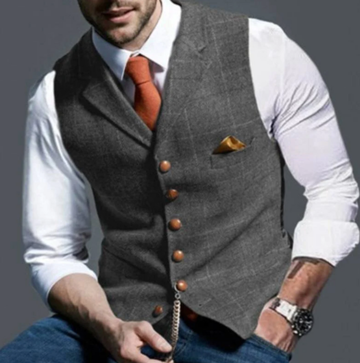 Vintage vest for men – classic style with modern edge
