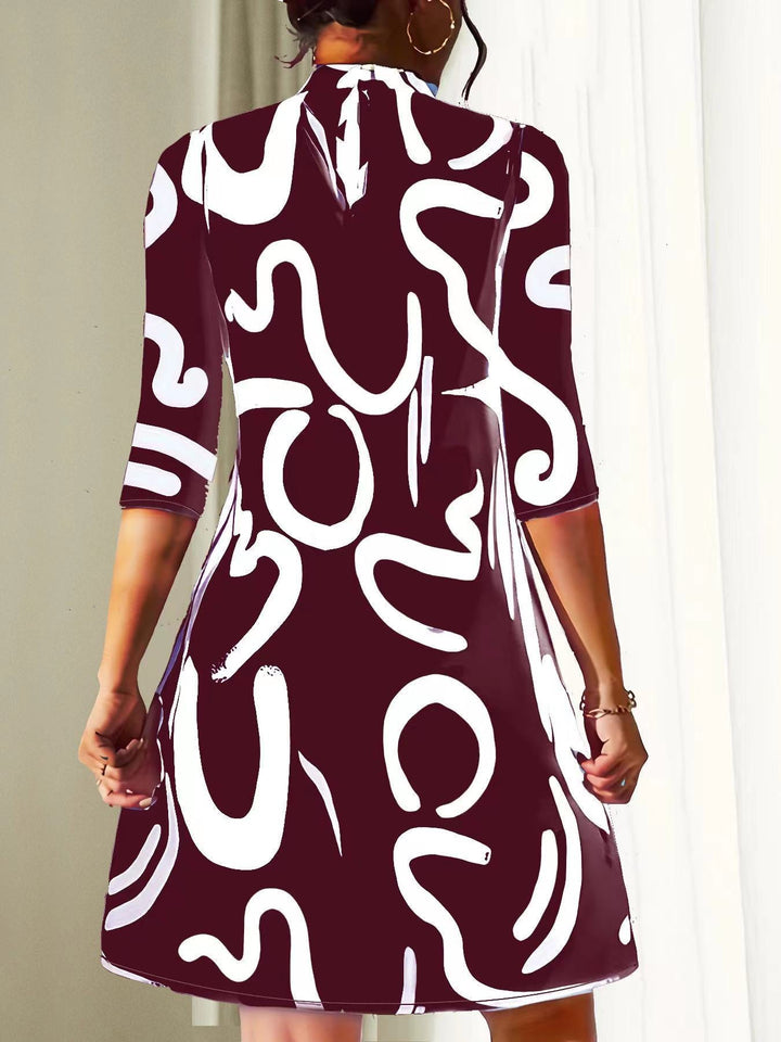 Elegant and Comfortable Dress with Collar and Printed Pattern