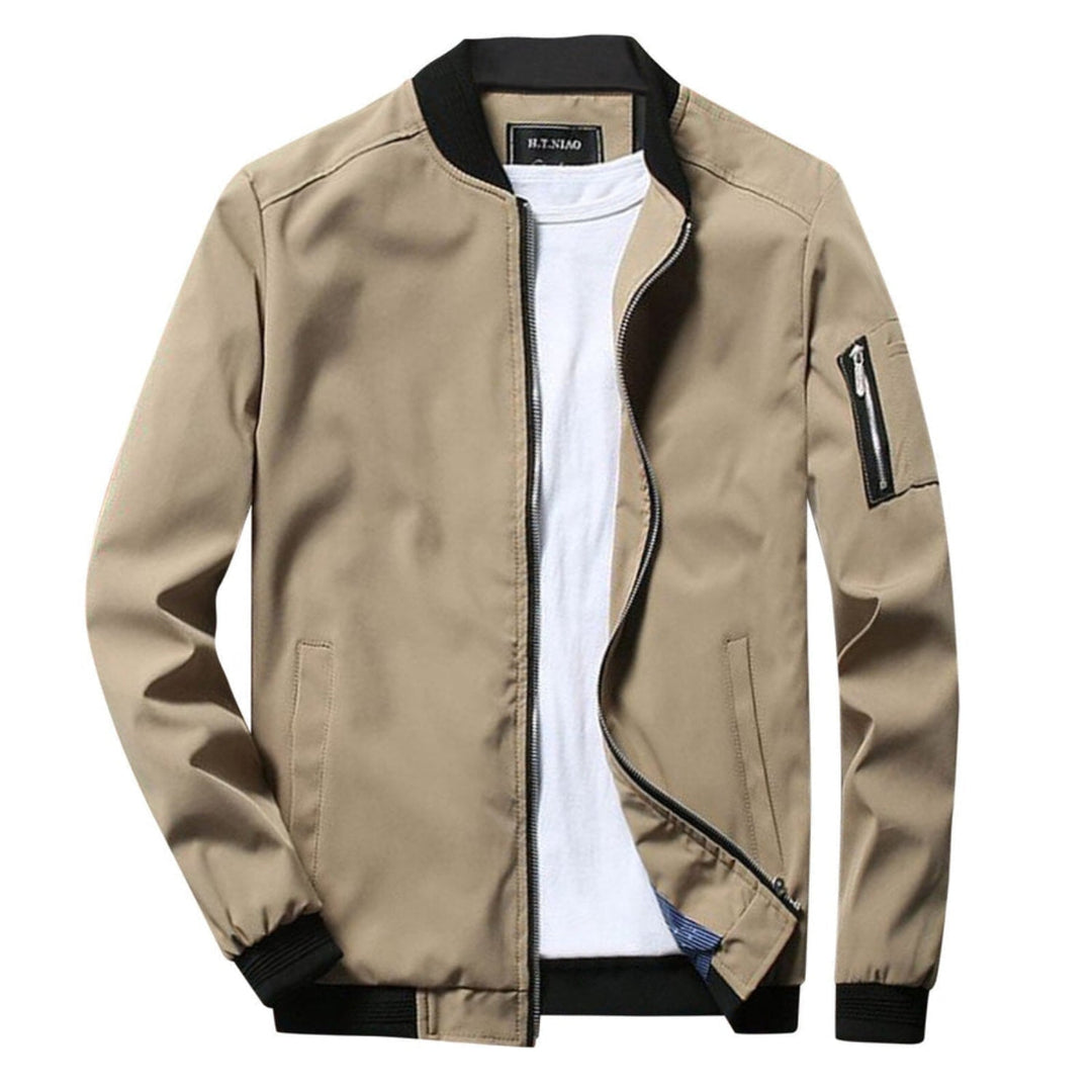 Lightweight zip jacket for men with a practical pocket