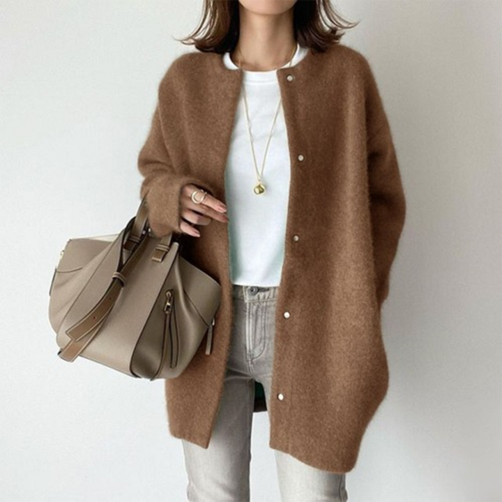 Refined cardigan with style