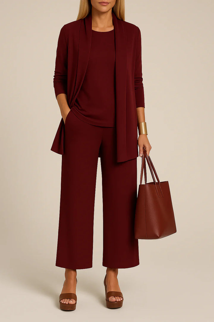 Stylish and refined 3-piece suit