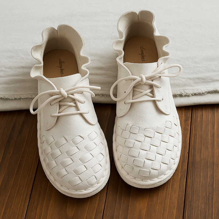 Retro Mori Girl style with artistic touch Handmade flat shoes in cowhide