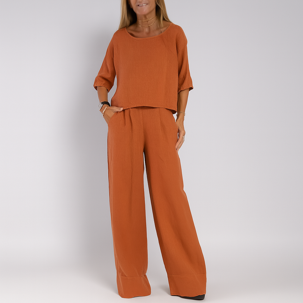 Women's set in linen blend with relaxed fit and two pieces