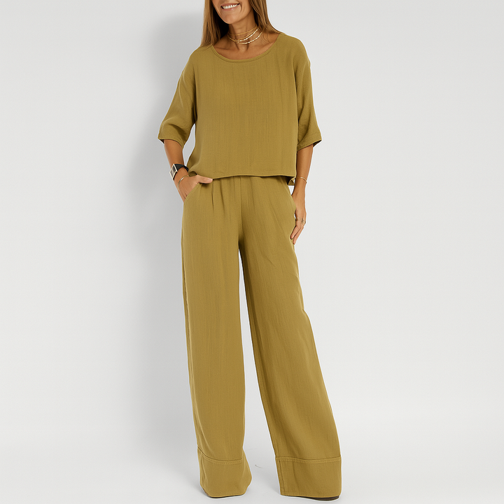 Women's set in linen blend with relaxed fit and two pieces