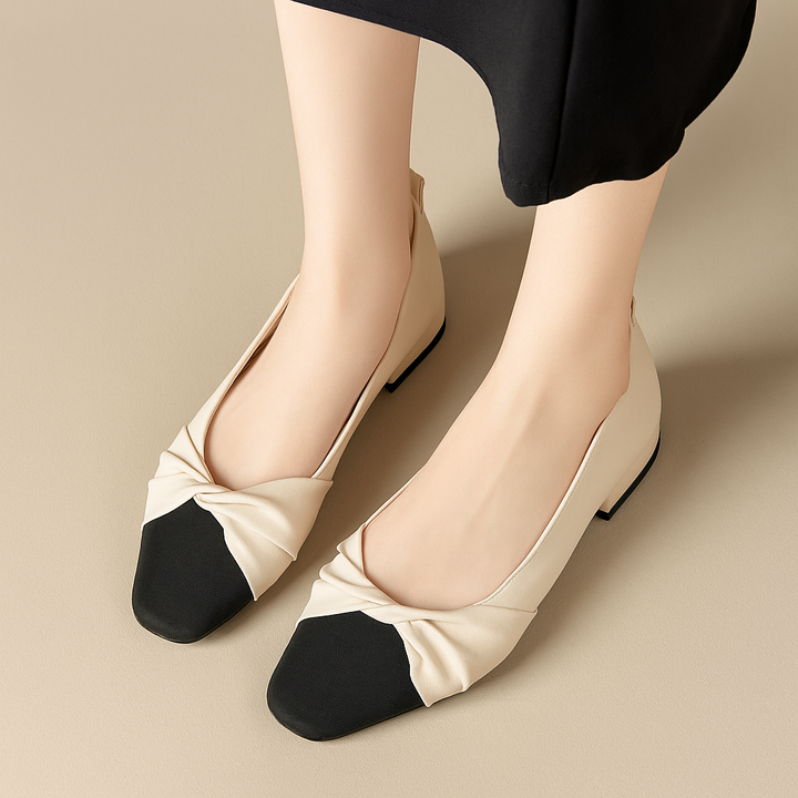 Women's shoes with low heel and pointed toe in soft leather