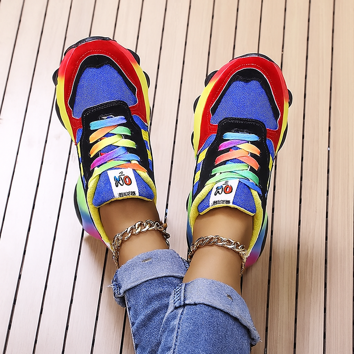 Fargerike uformelle plattformsneakers