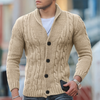 Warmer, klassischer gestrickter Herren-Cardigan